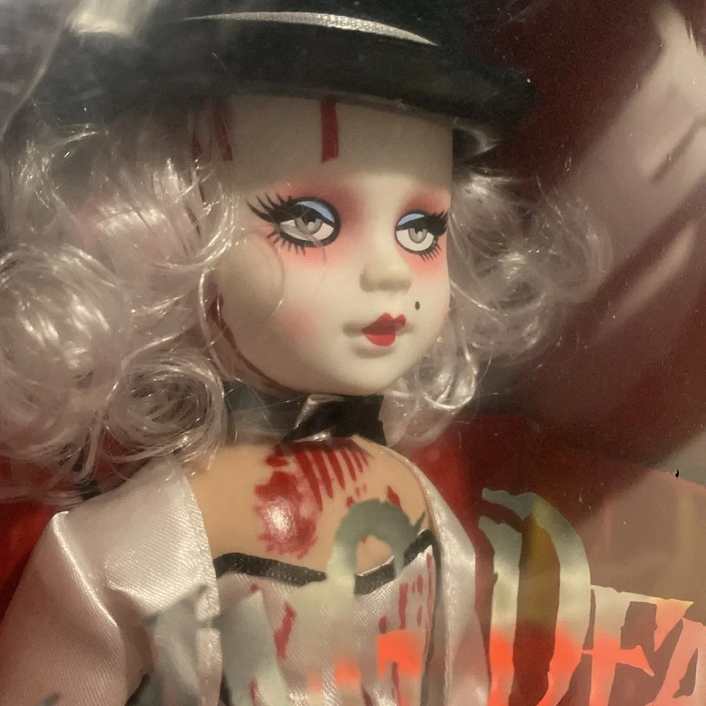 Living Dead Doll Moulin Morgue Madame La Morte